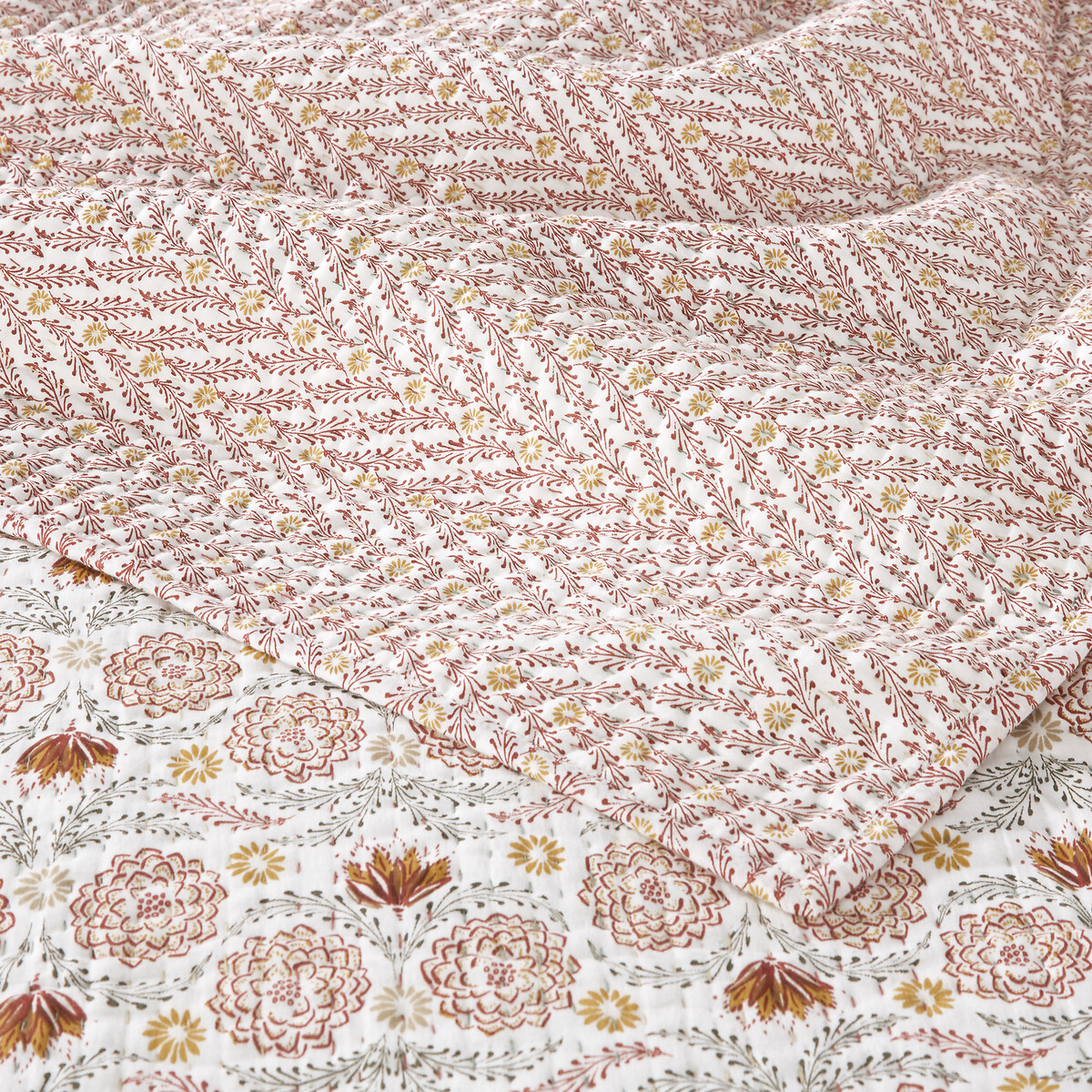 Одеяло LaRedoute В технике канта из хлопковой вуали с рисунком Zinnia 150 x 150 см желтый, размер 150 x 150 см - фото 2