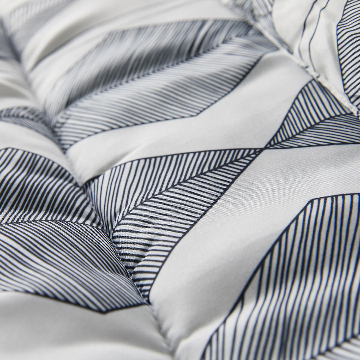 Одеяло С принтом из микрофибры Assane 220 x 240 см серый LaRedoute, размер 220 x 240 см - фото 4