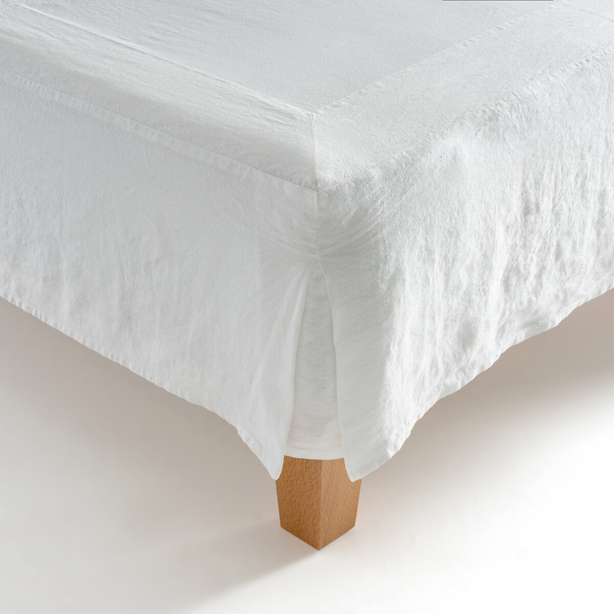 кровать и кроватное основание из ротанга arsel 90 x 190 см бежевый Чехол на кроватное основание из стиранной пеньки Lino 160 x 200 см белый