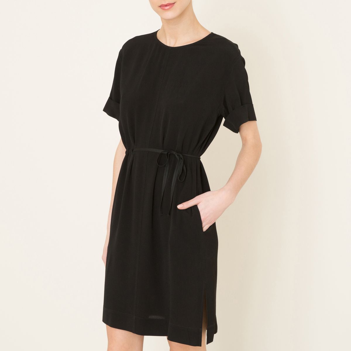 Robe manches courtes