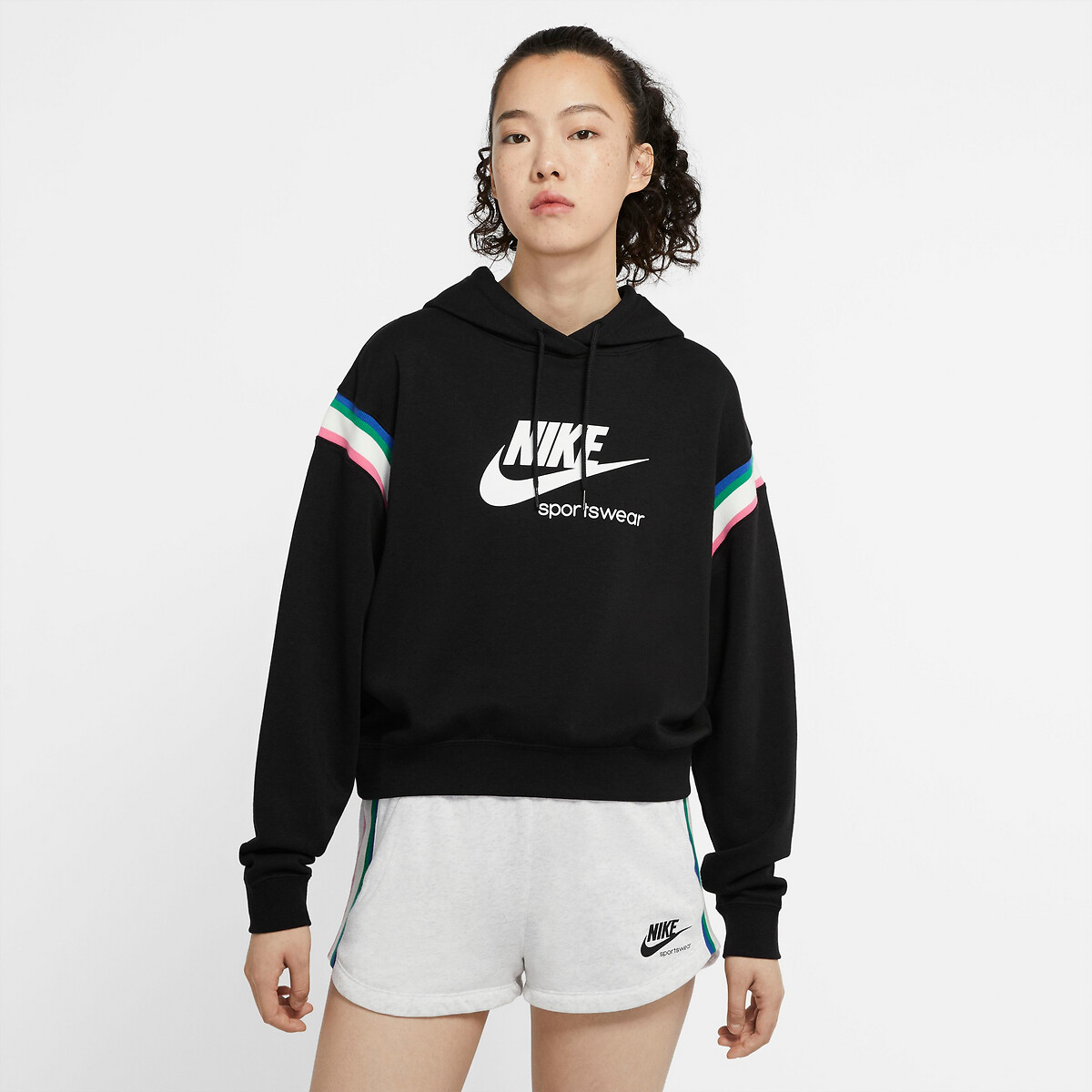 Sweat fermé capuche