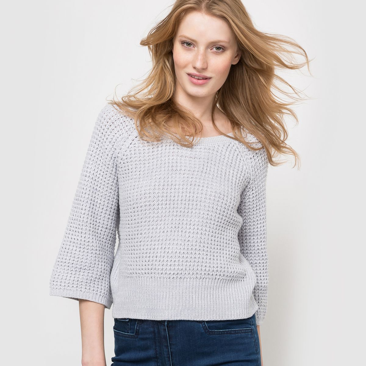 Pull court décolleté dos