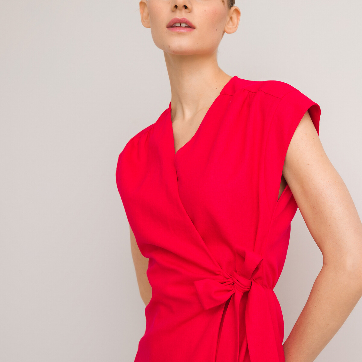 Платье Короткое с запахом с короткими рукавами 40 красный