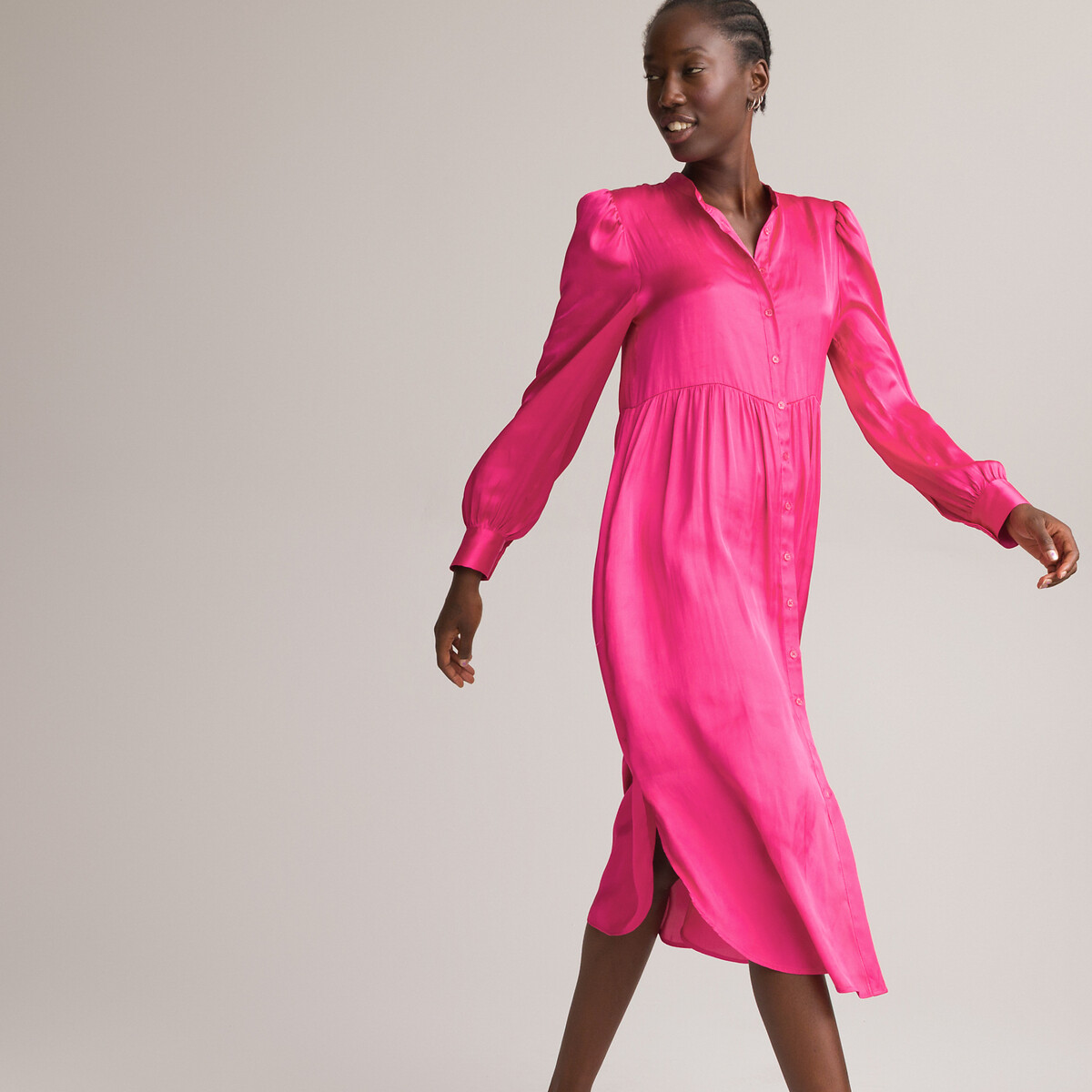 цена Длинное платье-рубашка с длинными рукавами 44 розовый