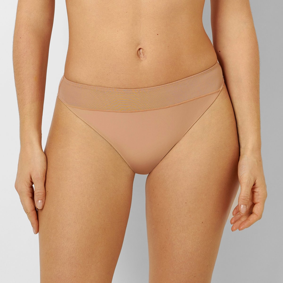 

Трусы-стринги La Redoute, Бежевый, Essentiel Fit 50/52 (FR) - 56/58 (RUS) бежевый