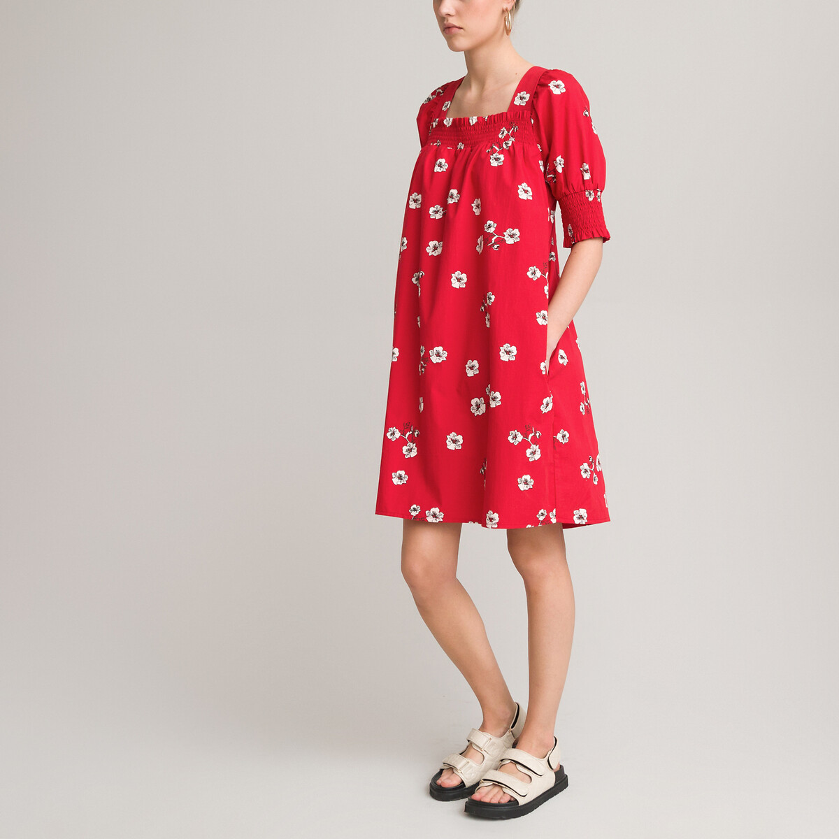 Короткое Расклешенное платье с квадратным вырезом 40 красный