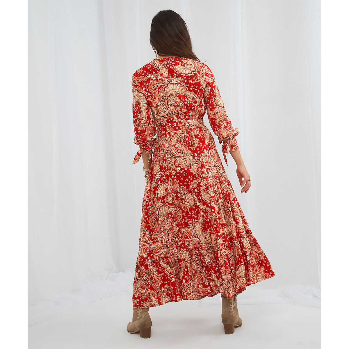 Платье-миди JOE BROWNS С длинными рукавами и ремешком 44 красный, размер 44 - фото 2