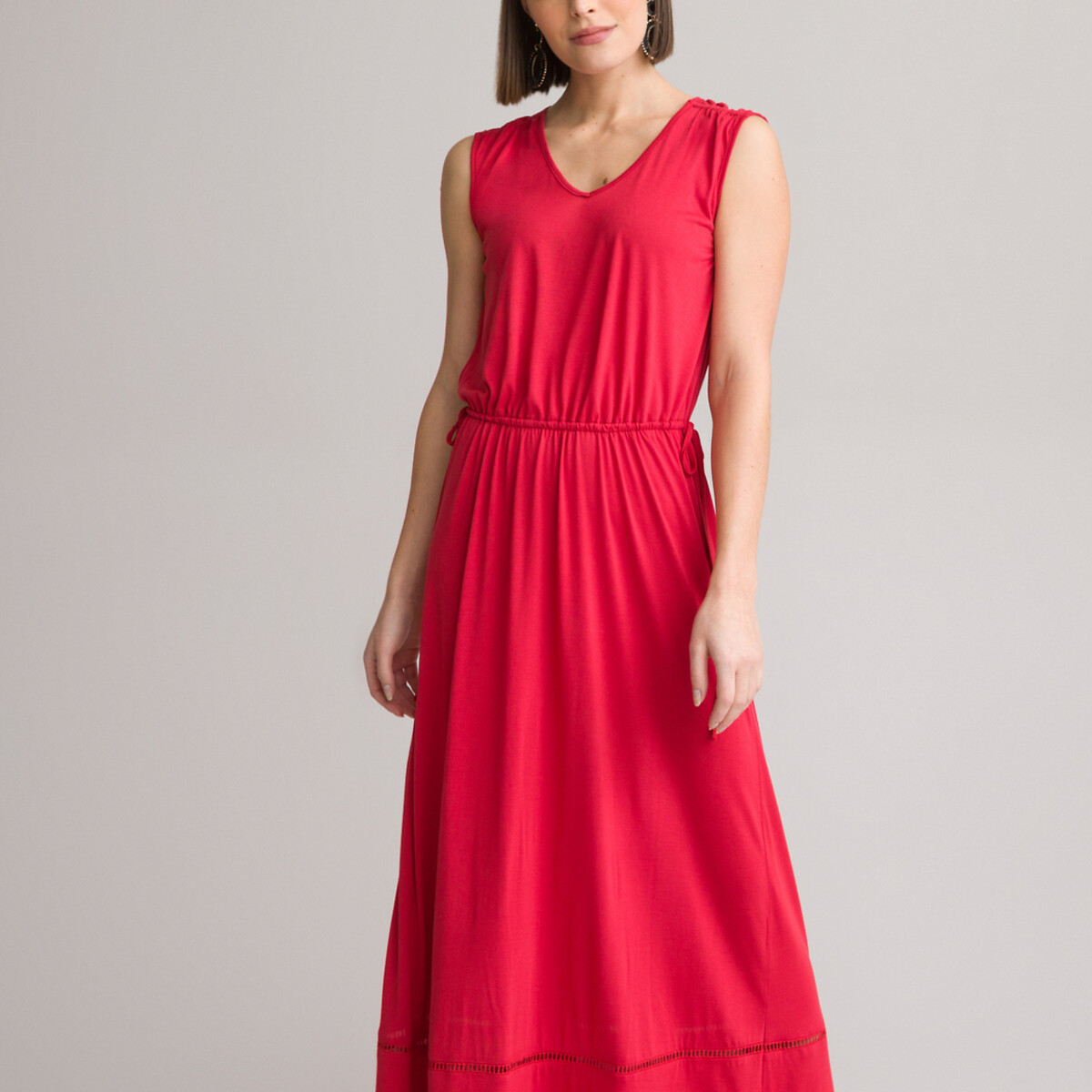 Платье Прямое длинное без рукавов 52 красный