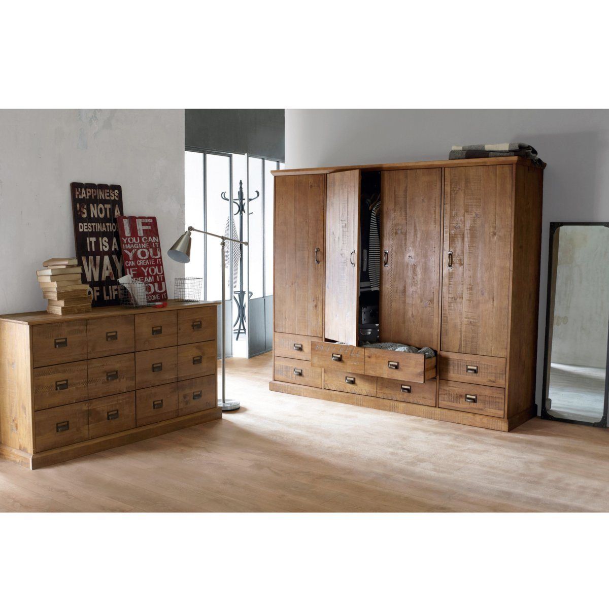 Armoire, Lindley