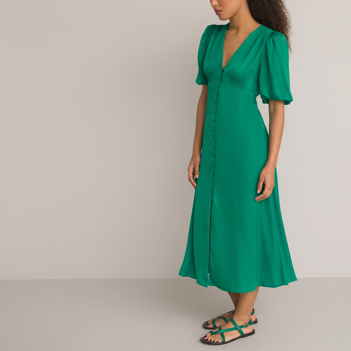 Платье длинное расклешенное короткие рукава с напуском 42 зеленый платье длинное расклешенное короткие рукава с напуском 42 синий