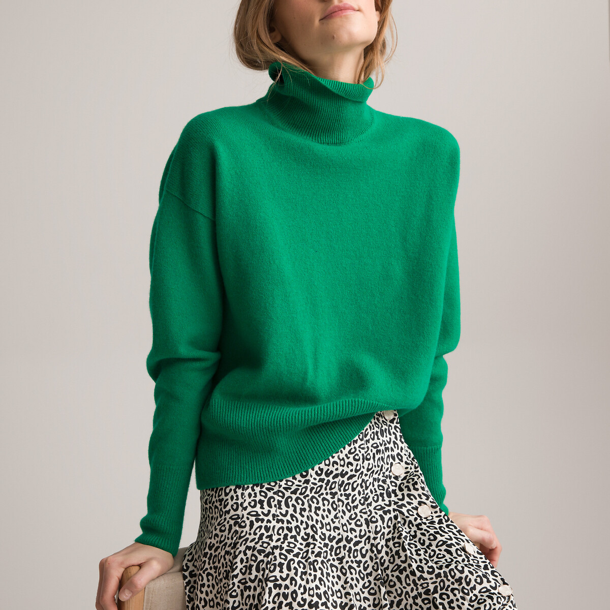 Пуловер С воротником из шерсти и кашемира сделано во Франции XL зеленый