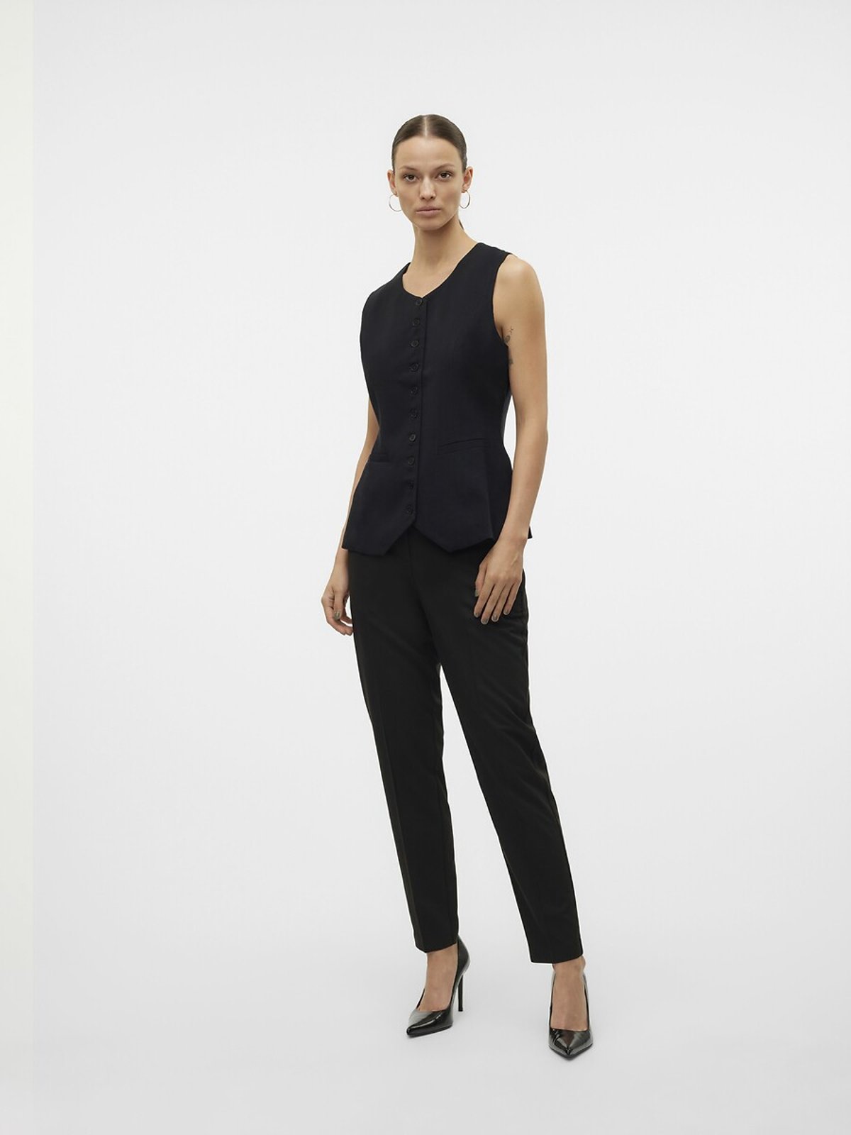 

Брюки LaRedoute, Черный, Брюки костюмные tapered 38 черный