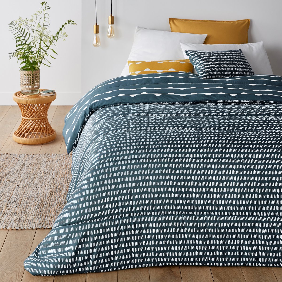 Одеяло LaRedoute С принтом Irun 220 x 240 см синий, размер 220 x 240 см - фото 4