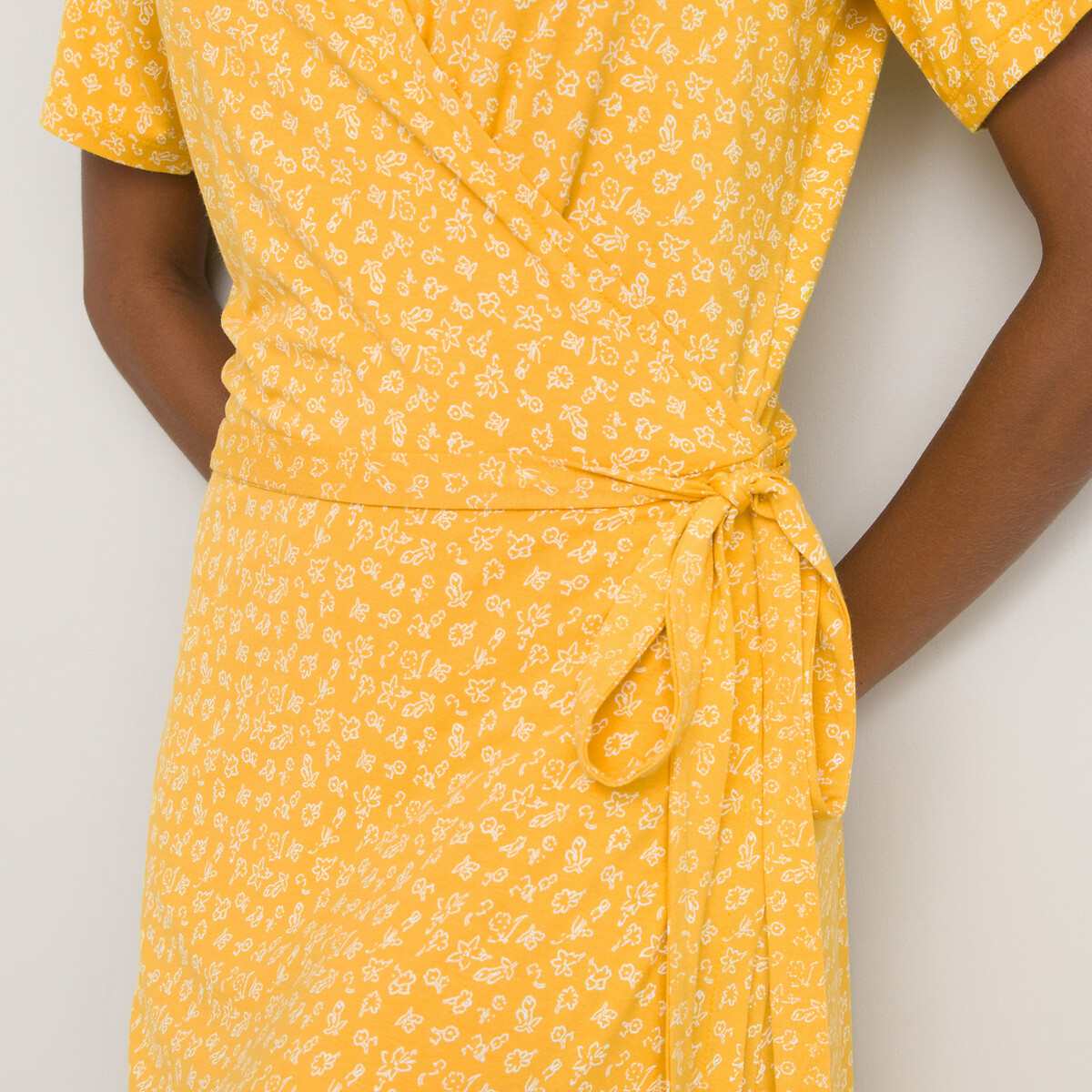 Платье LA REDOUTE COLLECTIONS С запахом и цветочным принтом сделано в Европе L желтый, размер L - фото 3