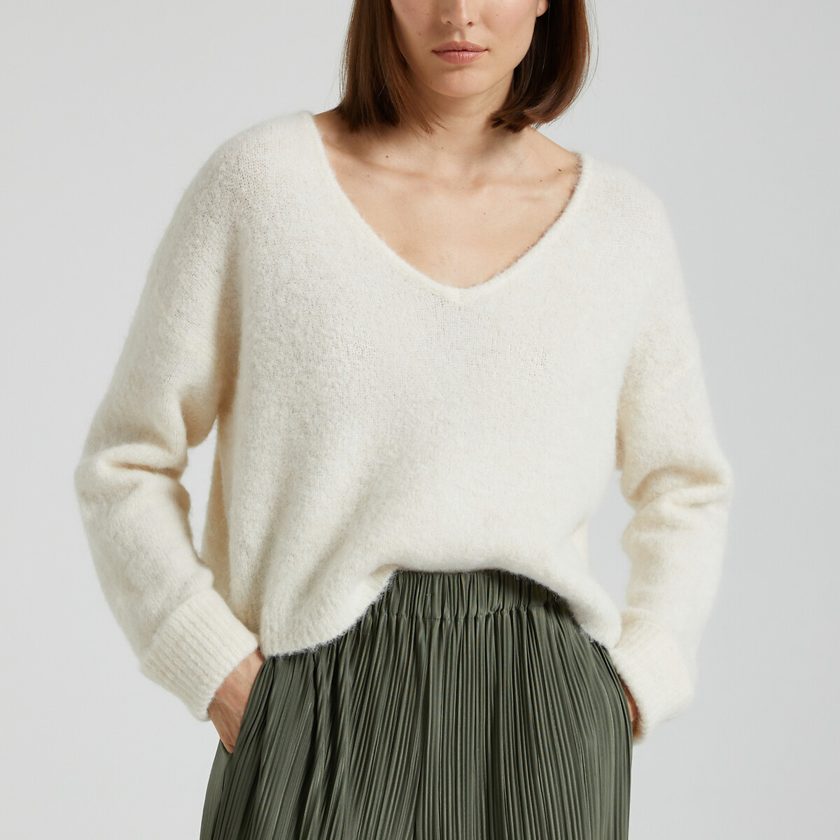Пуловер из тонкого трикотажа с V-образным вырезом EAST M серый пуловер с v образным вырезом из тонкого трикотажа s бежевый