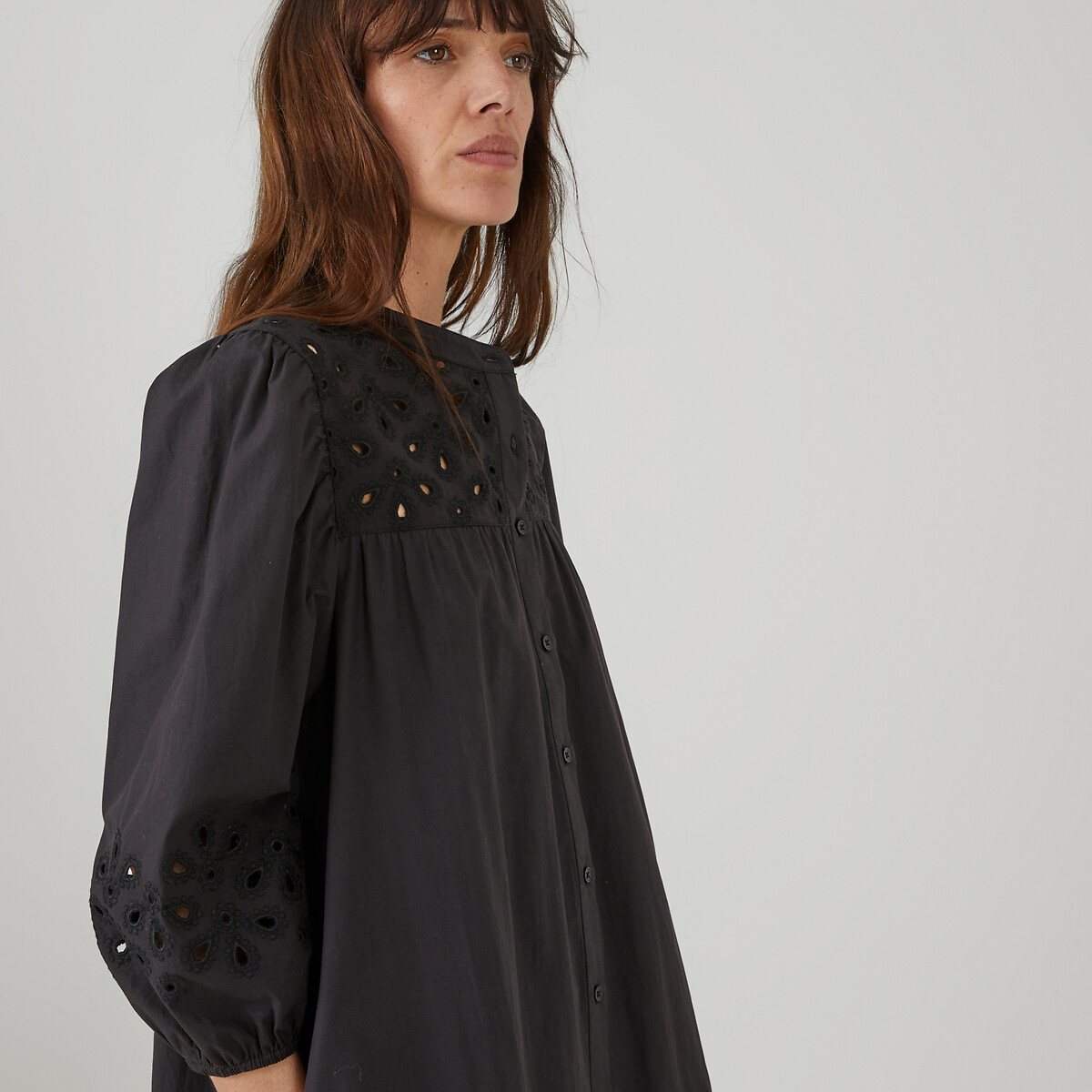 Платье короткое на пуговицах с английской вышивкой  56 черный LaRedoute, размер 56 - фото 3