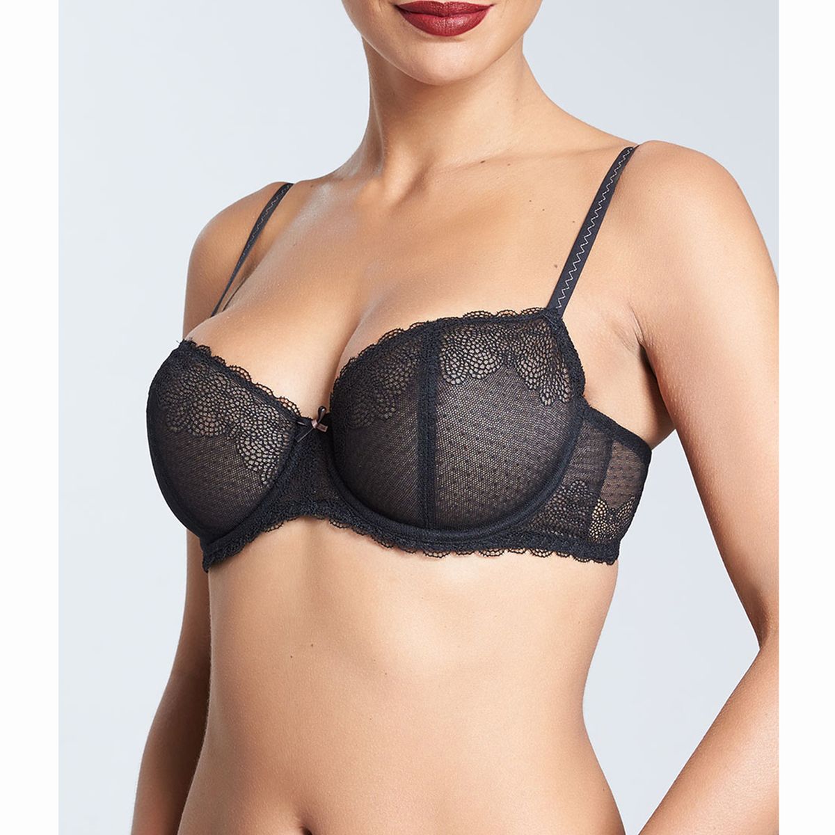Soutien-gorge corbeille, Le Marais