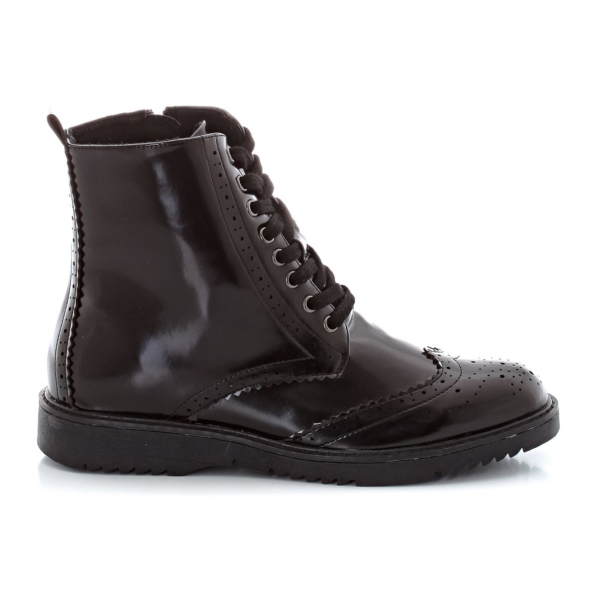 Boots vernies à lacet