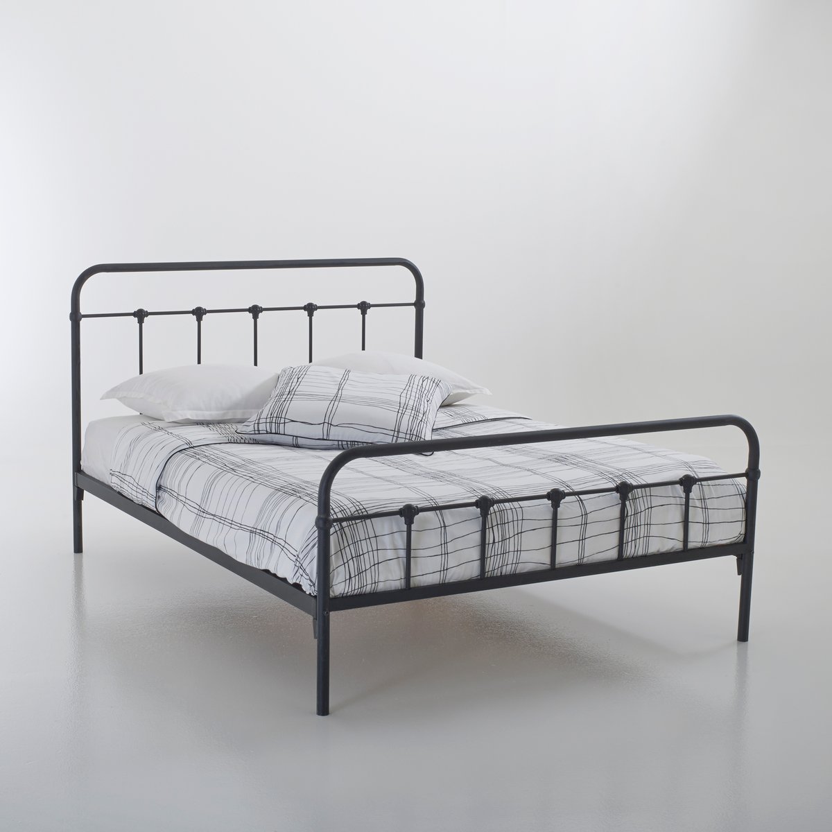 Кровать LaRedoute Кровать 2-спальная с бортом Asper 140 x 190 см черный
