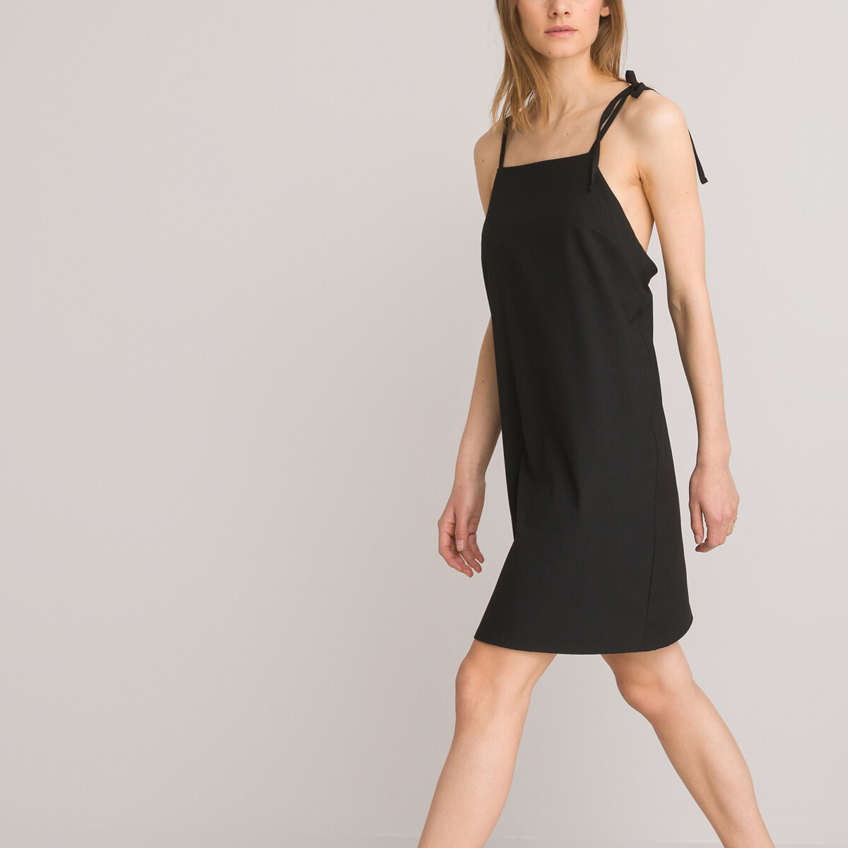 Платье LA REDOUTE COLLECTIONS Короткое на тонких бретелях 46 черный, размер 46 - фото 1
