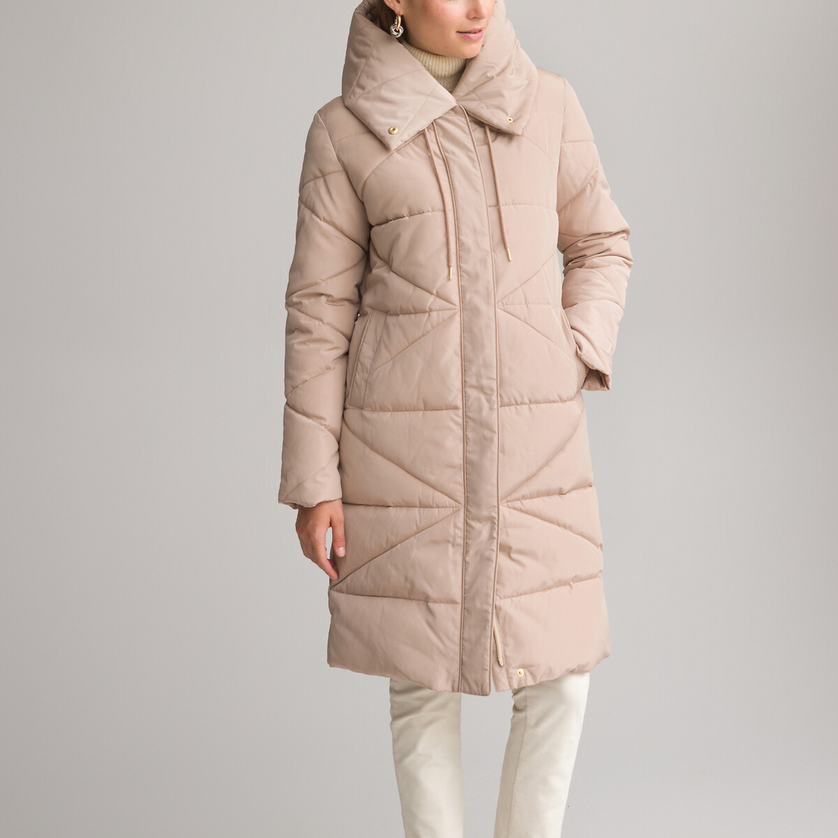 Стеганая куртка средней длины с капюшоном зимняя модель 54 (FR) - 60 (RUS) бежевый стеганая зимняя куртка средней длины с капюшоном desigual черный