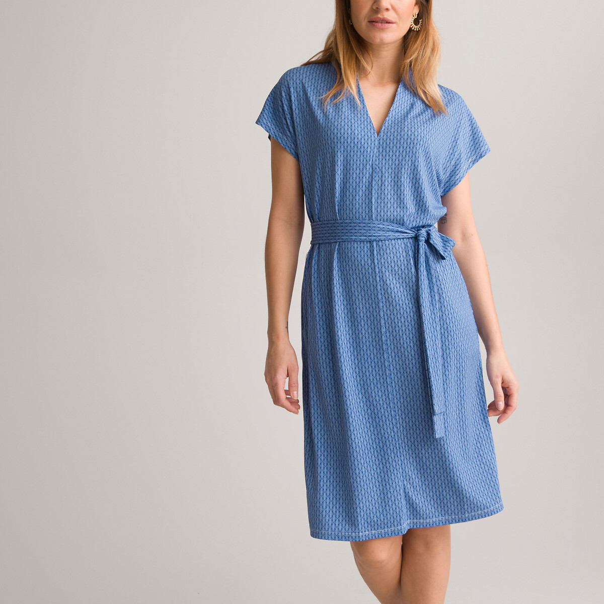 Платье-миди Прямое с графичным принтом 56 синий