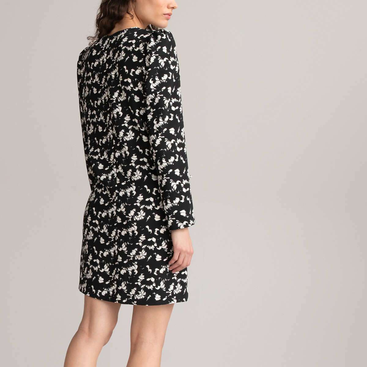 Платье Короткое с V-образным вырезом и длинными рукавами 54 черный LaRedoute, размер 54 - фото 4