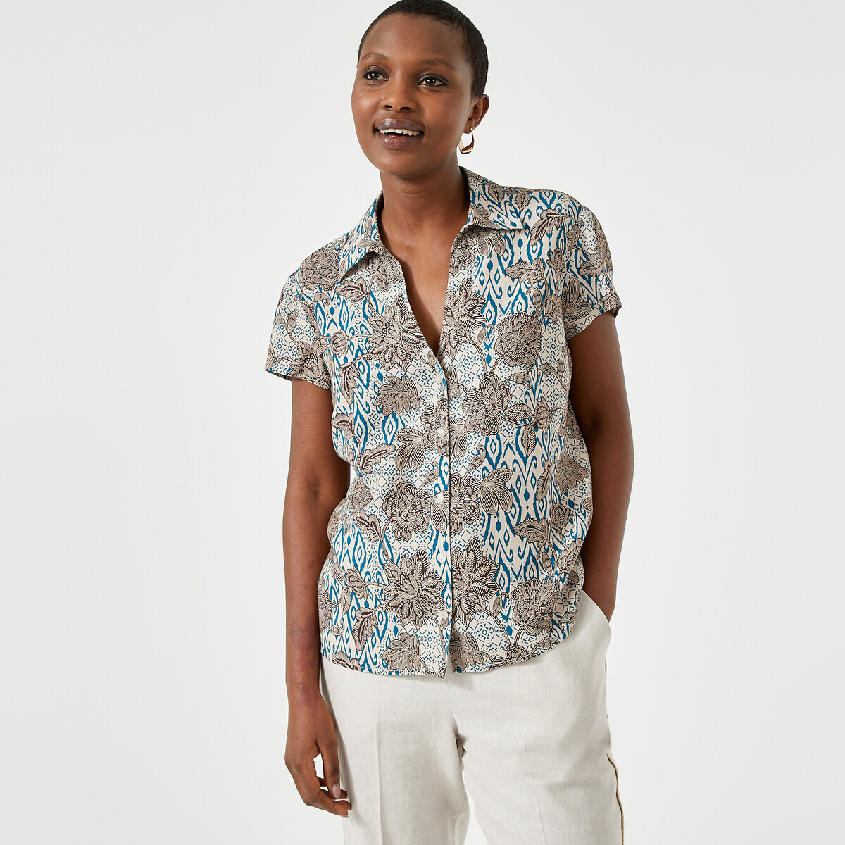 Рубашка с цветочным принтом и короткими рукавами 42 (FR) - 48 (RUS) разноцветный блузка с цветочным принтом и короткими рукавами 36 fr 42 rus синий