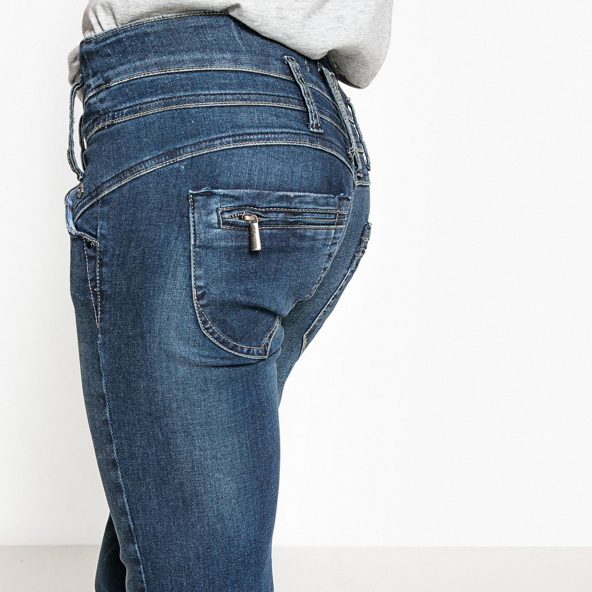 Jean regular, droit