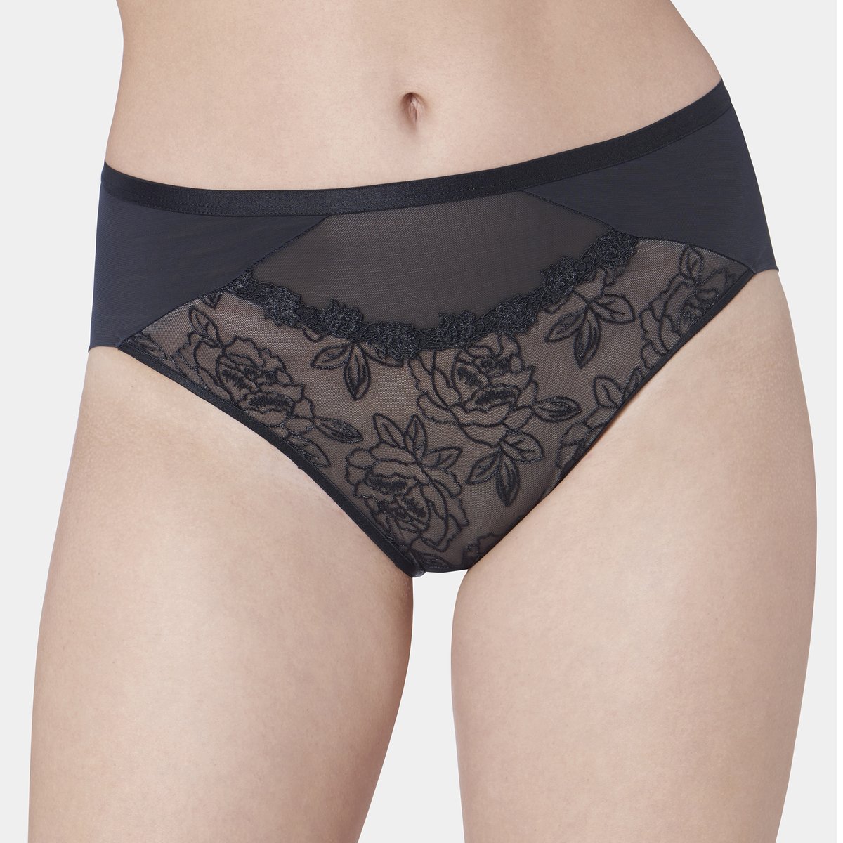 

Трусы-макси La Redoute, Черный, Wild Rose Florale 50 (FR) - 56 (RUS) черный