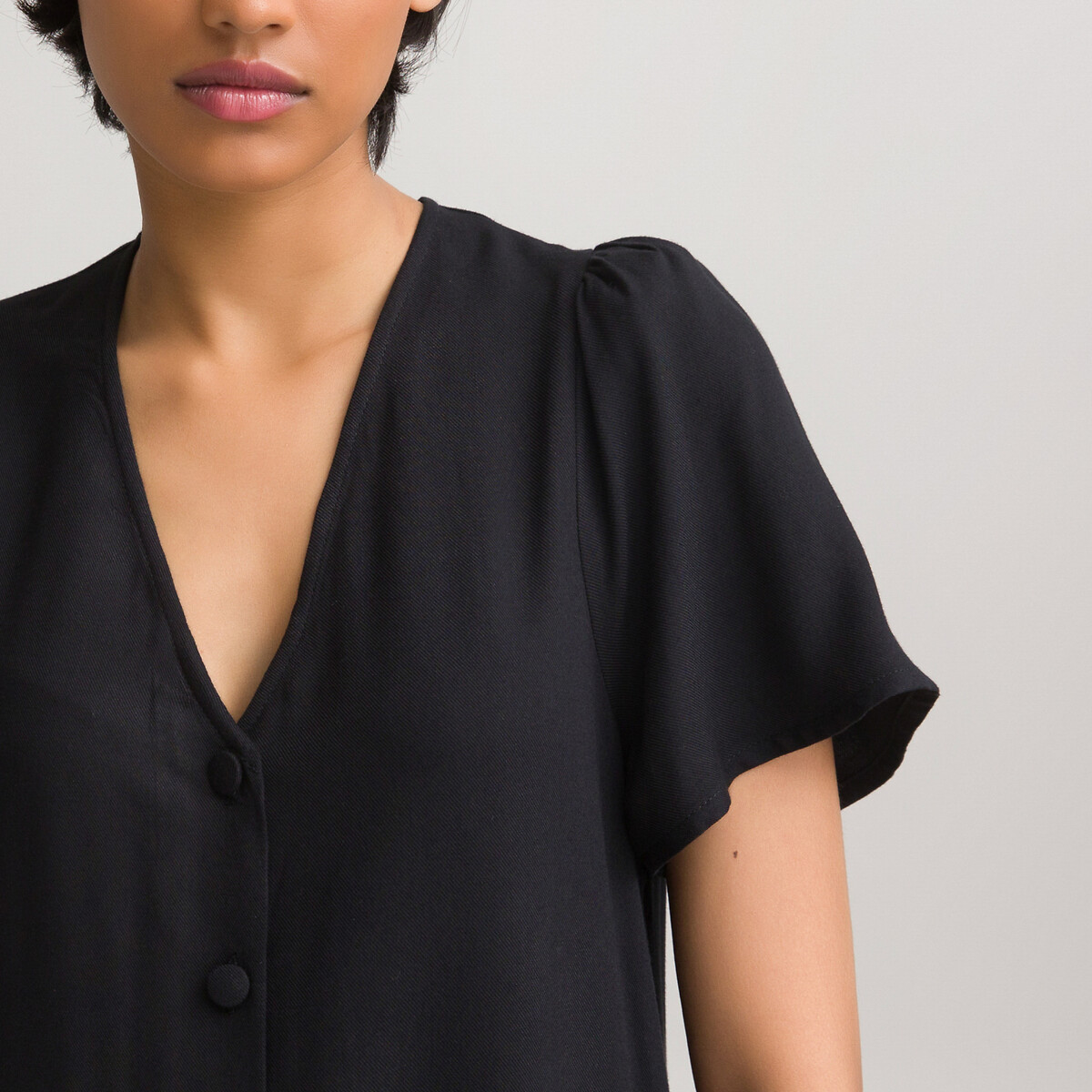 Платье LaRedoute Короткое с V-образным вырезом на пуговицах низ с воланом 40 черный, размер 40 - фото 3