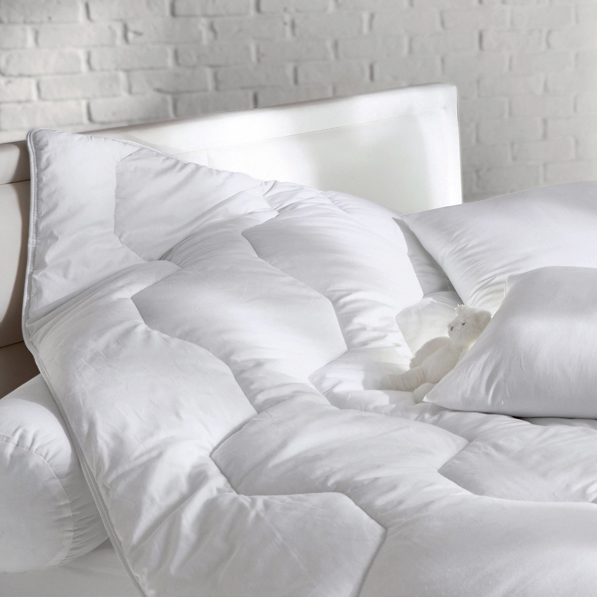 Одеяло LA REDOUTE INTERIEURS Одеяло 4 SAISONS - От комаров 240 x 220 см белый, размер 240 x 220 см - фото 1