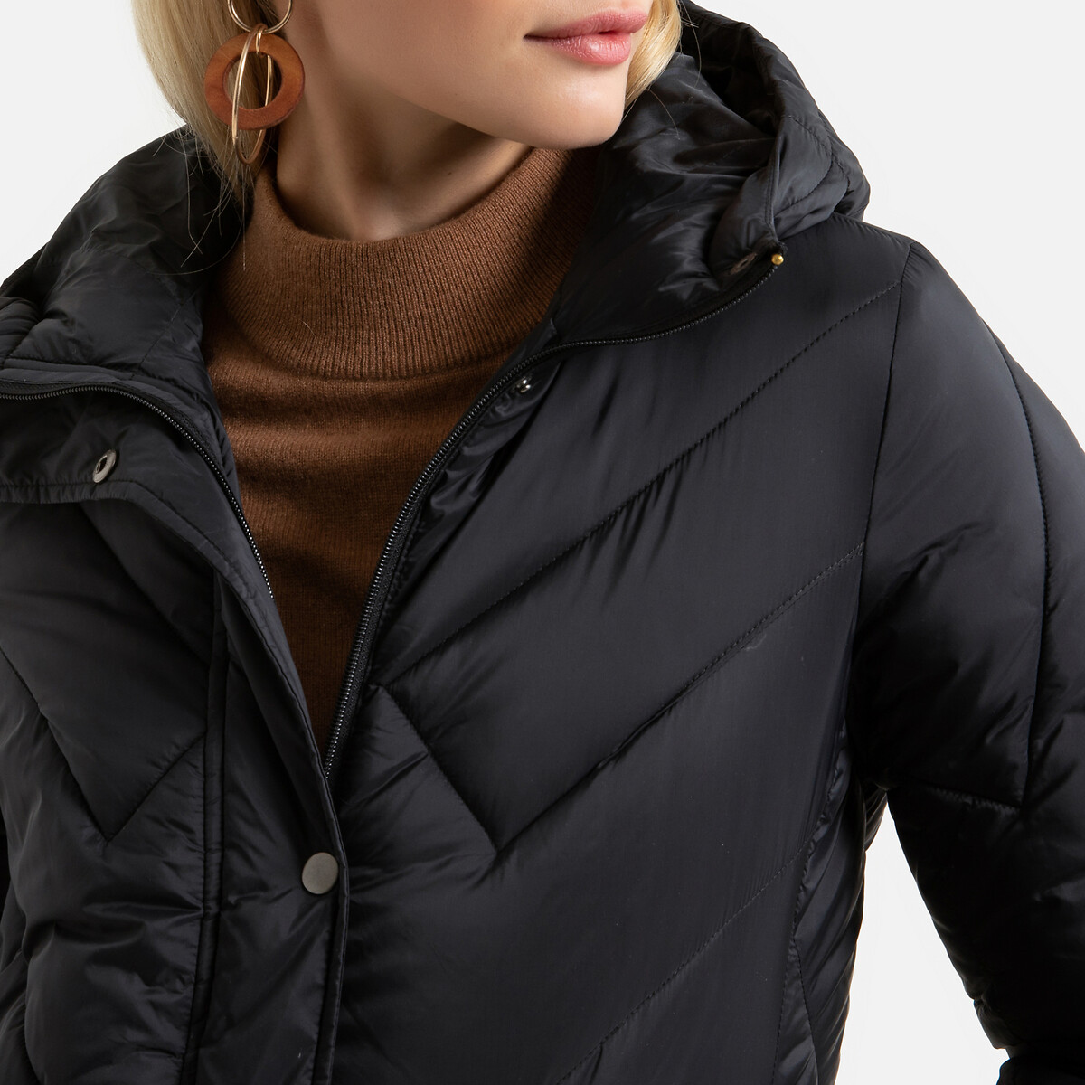 Куртка LaRedoute Стеганая длинная с капюшоном зимняя модель 54 (FR) - 60 (RUS) черный, размер 54 (FR) - 60 (RUS) Стеганая длинная с капюшоном зимняя модель 54 (FR) - 60 (RUS) черный - фото 3