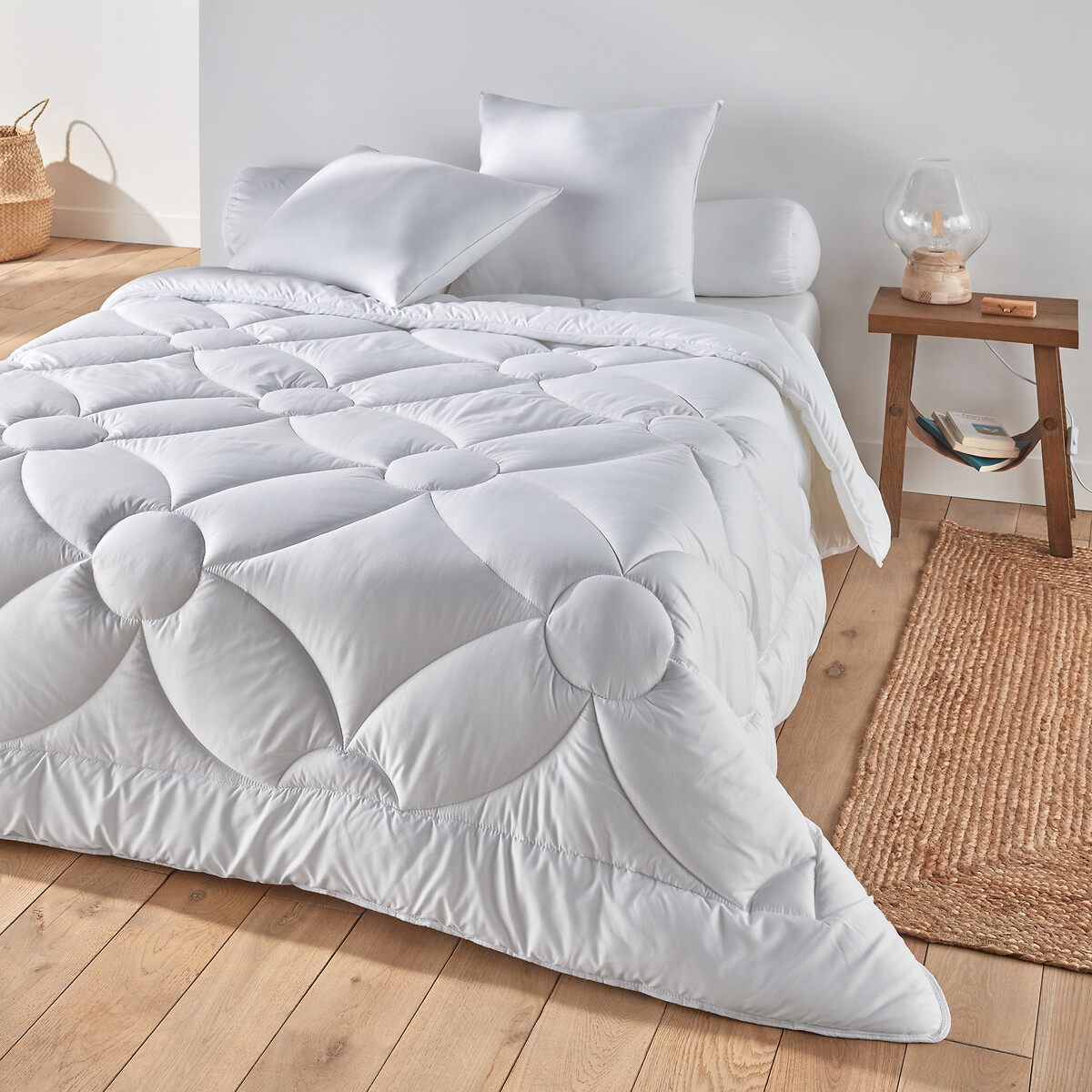 Одеяло Синтетическое ультралегкое 260 x 240 см белый