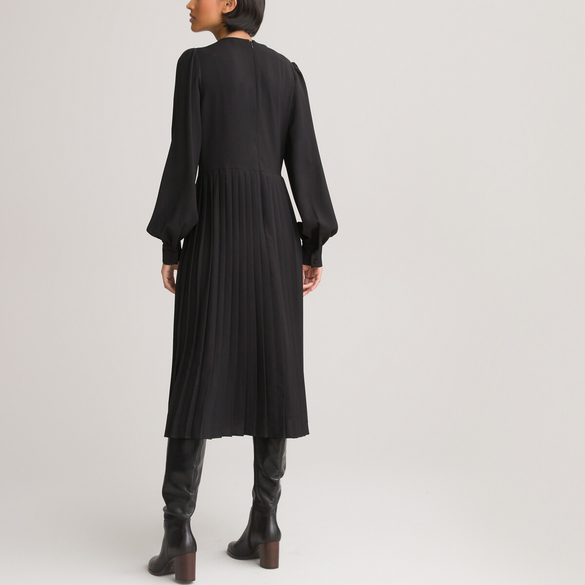 Платье LaRedoute С плиссировкой и V-образным вырезом длинные рукава с напуском 44 черный, размер 44 - фото 4