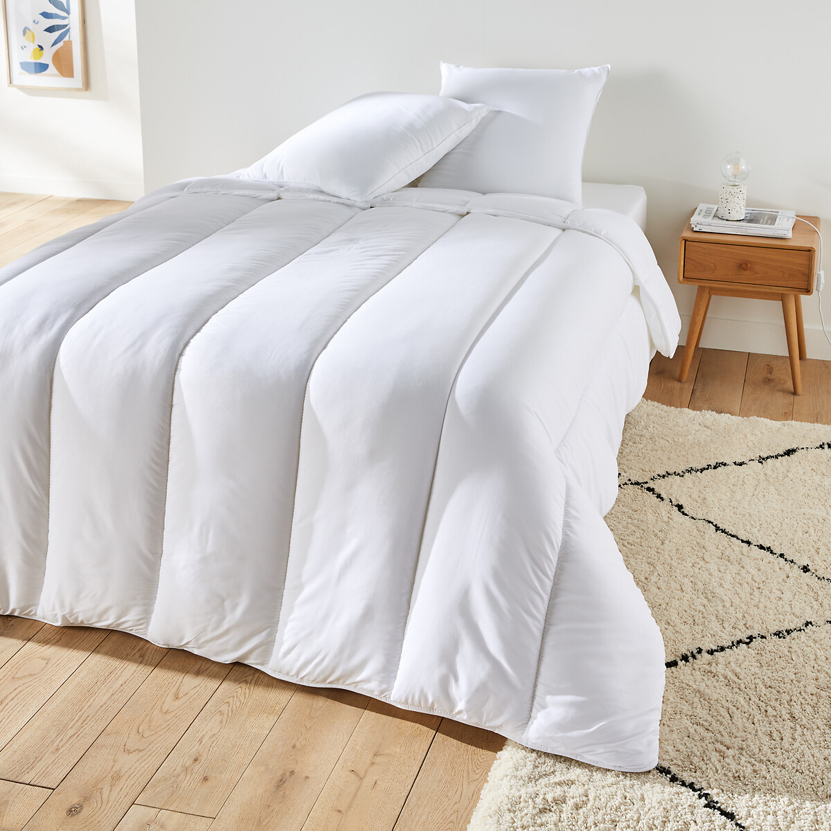 Комплект из микрофибры одеяло 2-сп подушка 240 x 220 см белый