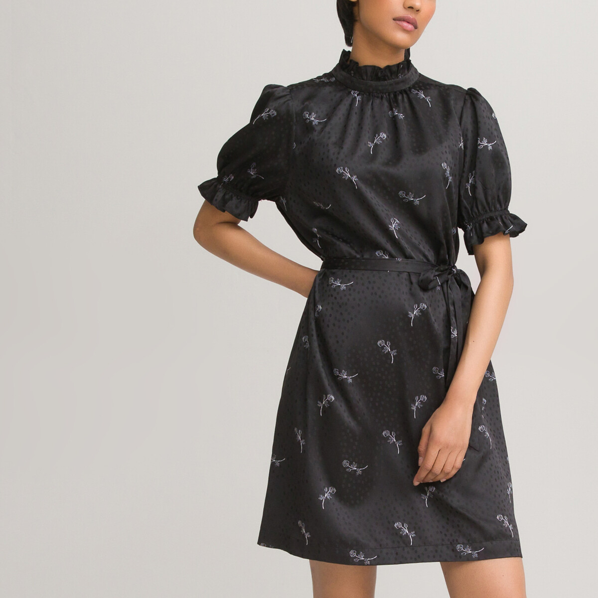 Платье С воротником-стойкой короткие рукава из сатина с принтом 48 черный