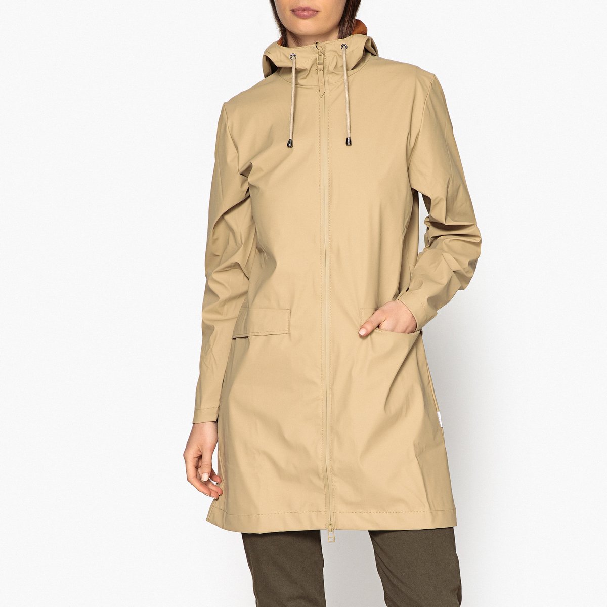 

Плащ с капюшоном средней длины COAT