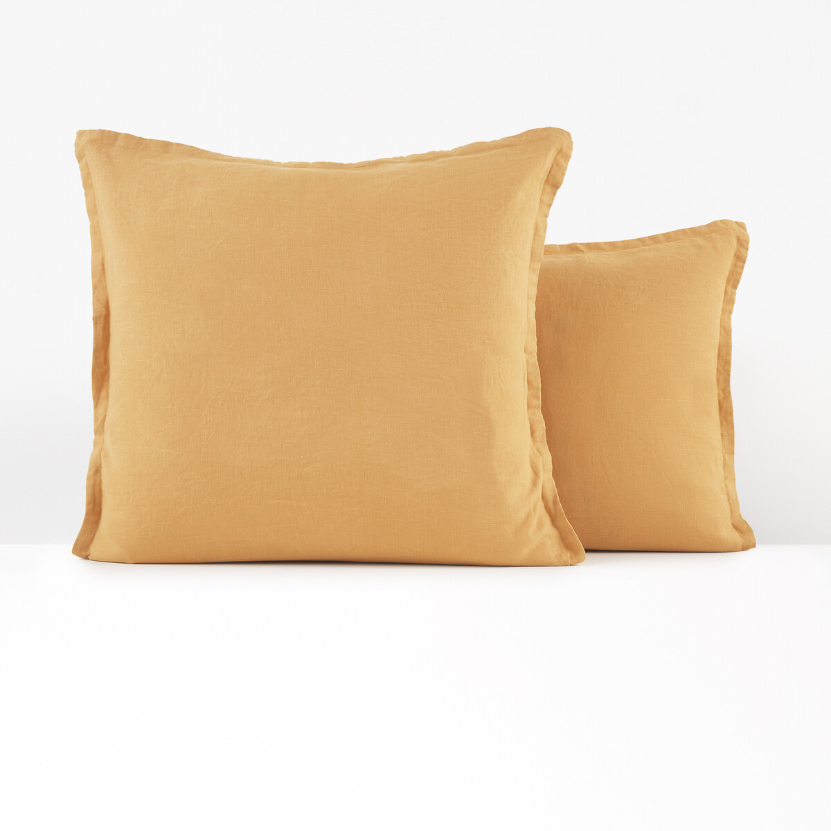 Наволочка однотонная на подушку или валик из стираного льна 63 x 63 см желтый