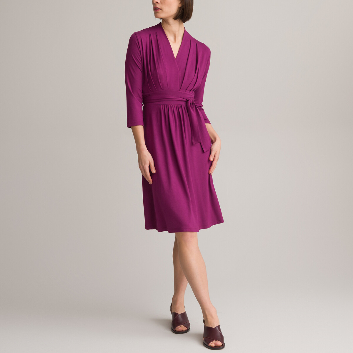 Платье расклешенное из струящегося трикотажа с рукавами 34 44 фиолетовый