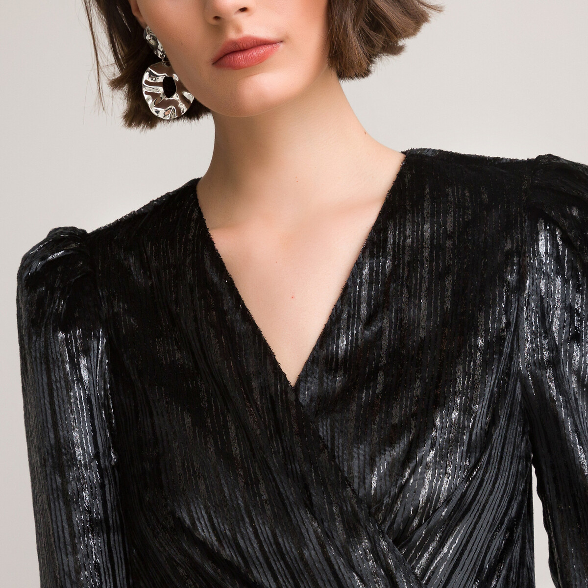 Платье LA REDOUTE COLLECTIONS Из гладкого блестящего бархата с запахом 50 черный, размер 50 - фото 3