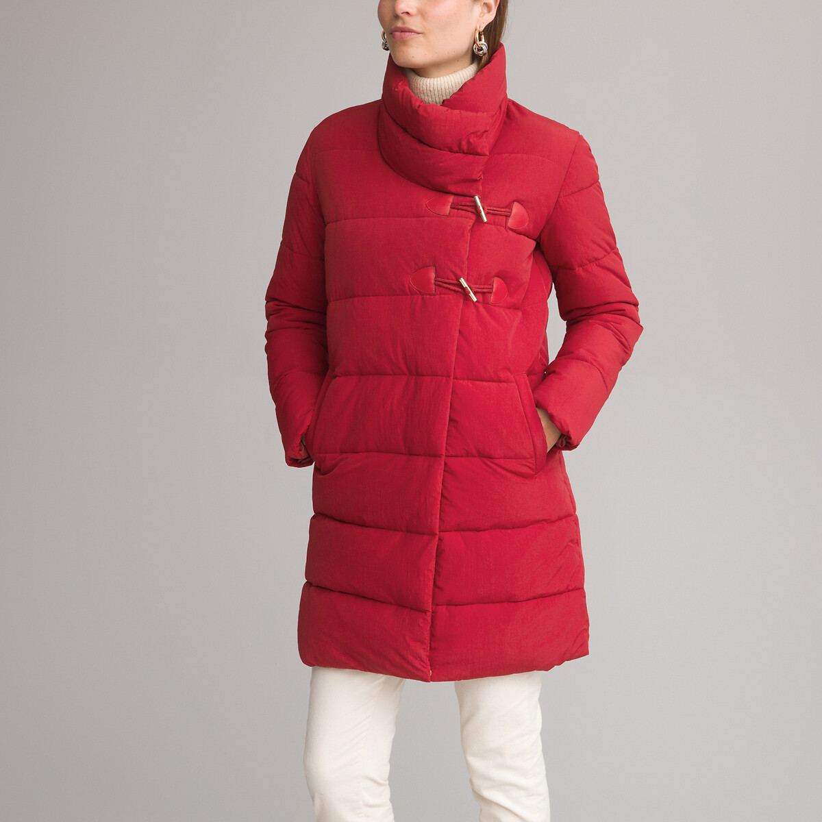 Куртка стеганая средней длины застежка на молнию зимняя модель 38 (FR) - 44 (RUS) красный тренч средней длины в клетку 38 fr 44 rus розовый