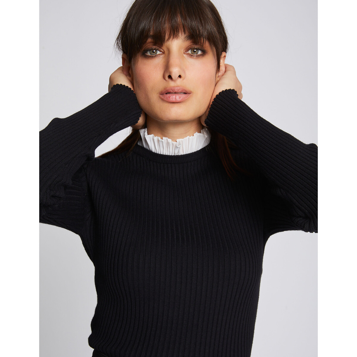 Пуловер с длинными рукавами и воротником-стойкой из тонкого трикотажа  L черный