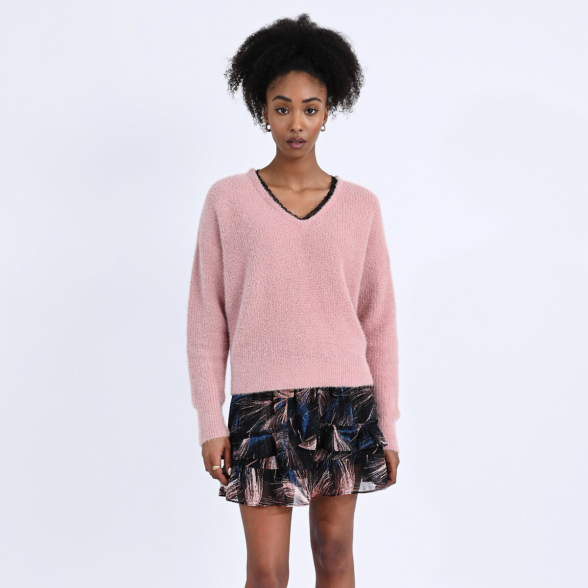 Пуловер с V-образным вырезом вырез с кружевной вставкой L розовый пуловер из тонкого трикотажа с v образным вырезом и кружевной вставкой m бежевый