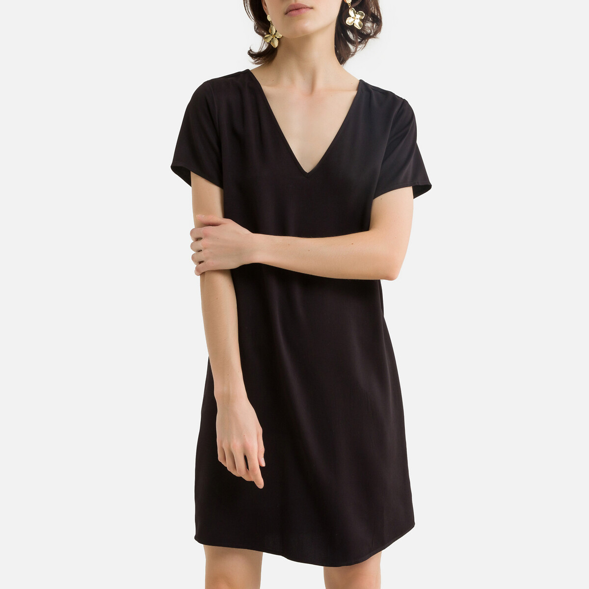 Платье Короткое V-образный вырез короткие рукава 40 черный