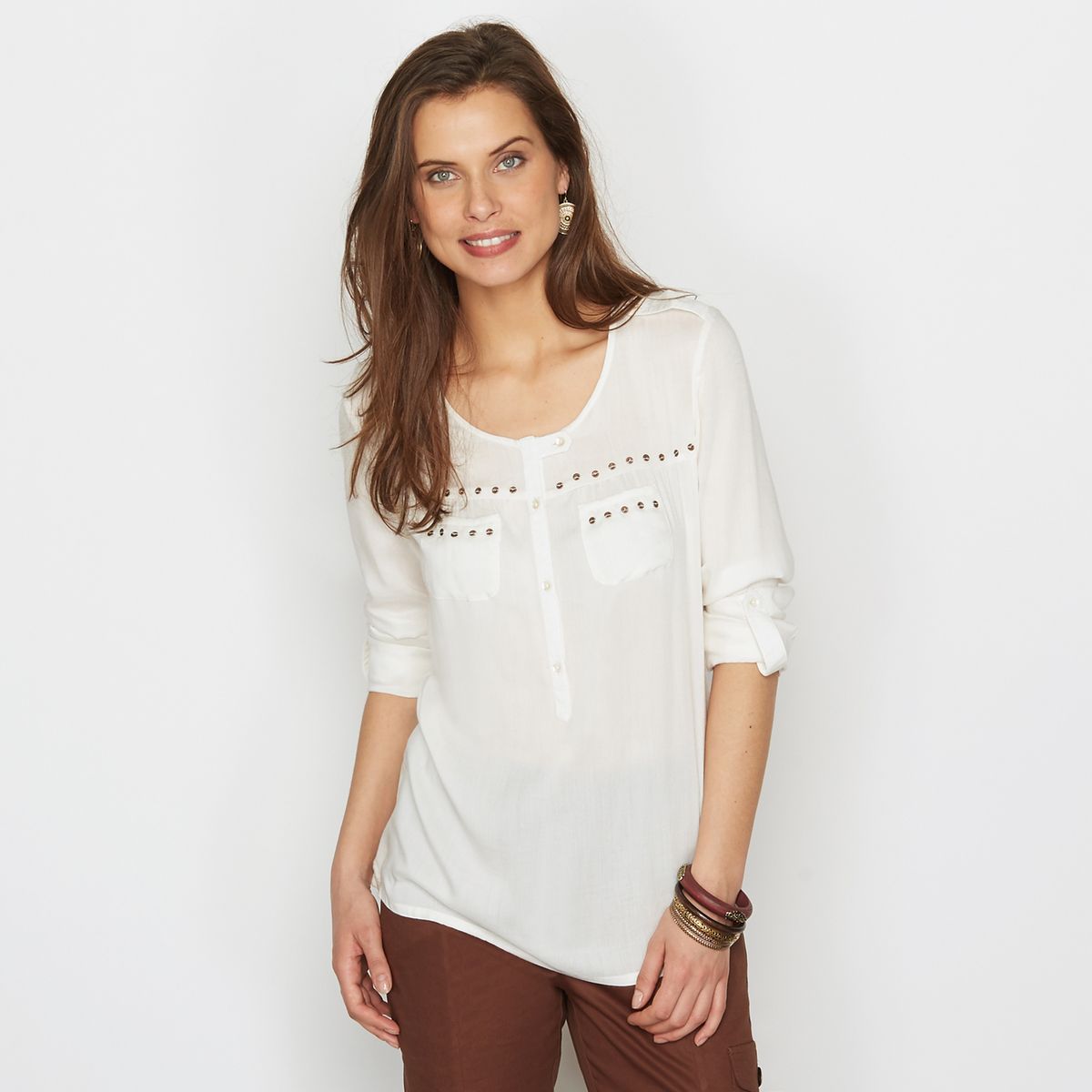 Blouse fluide, finition sequins