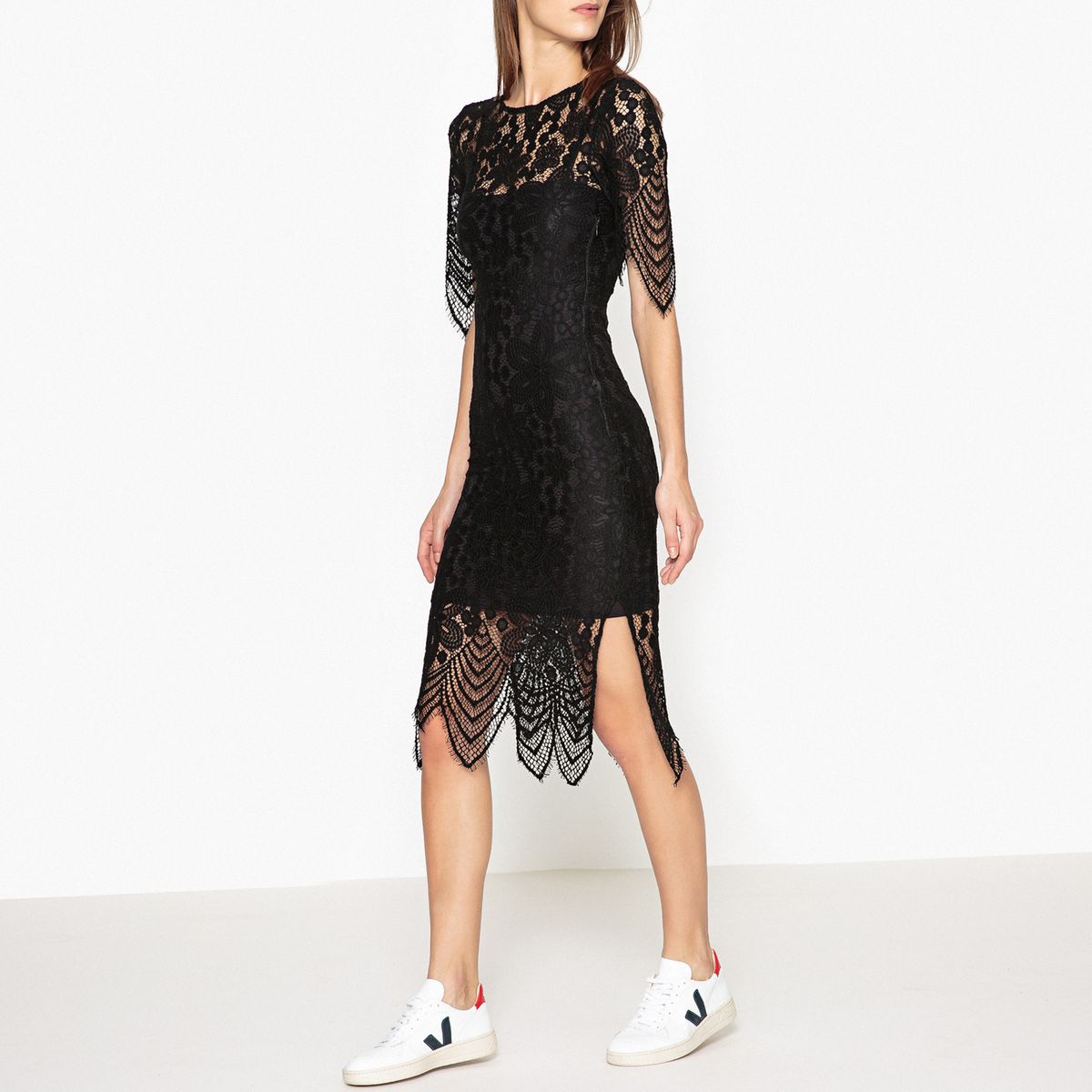 Robe moulante en dentelle OSSEINA
