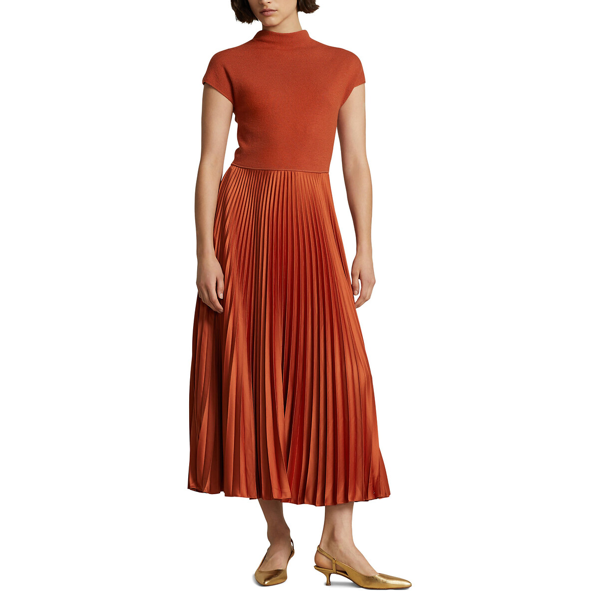 Платье Длинное плиссировка снизу короткие рукава L оранжевый