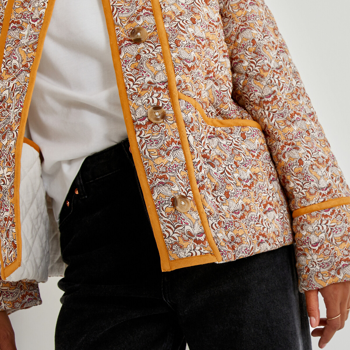 Куртка стеганая легкая с цветочным принтом двухсторонняя  36 (FR) - 42 (RUS) разноцветный LaRedoute, размер 36 (FR) - 42 (RUS) Куртка стеганая легкая с цветочным принтом двухсторонняя  36 (FR) - 42 (RUS) разноцветный - фото 3