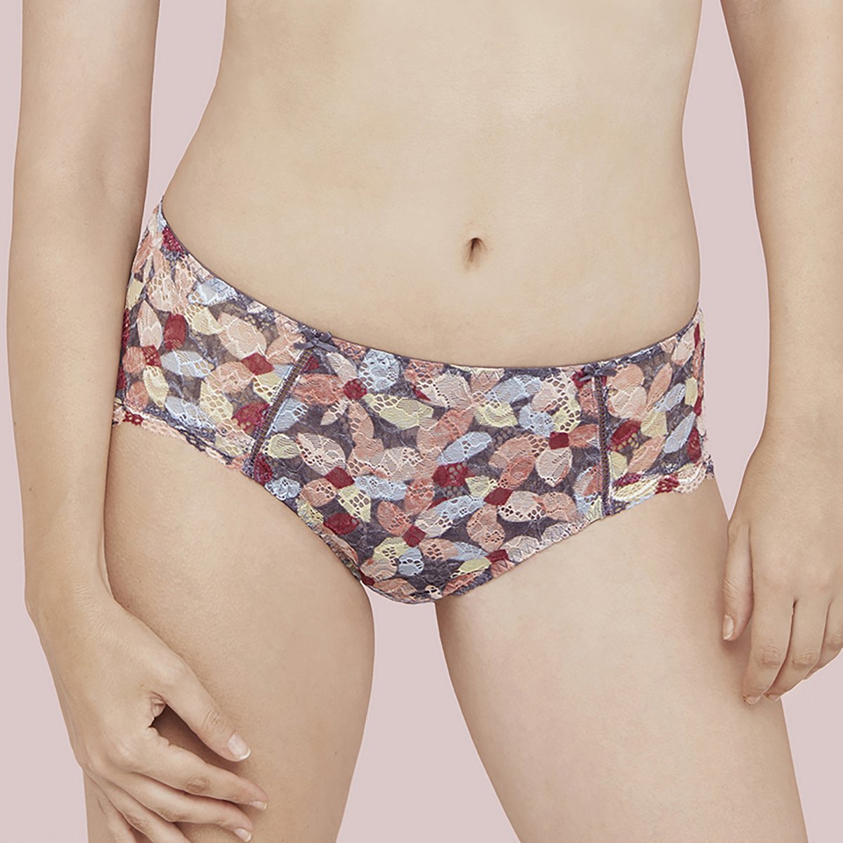 

Трусы-шорты La Redoute, Другие, Из кружева Luccia Swing 46 (FR) - 52 (RUS) другие